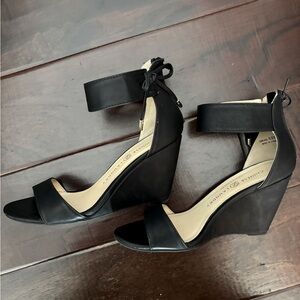 Black Chinese Laundry Wedge